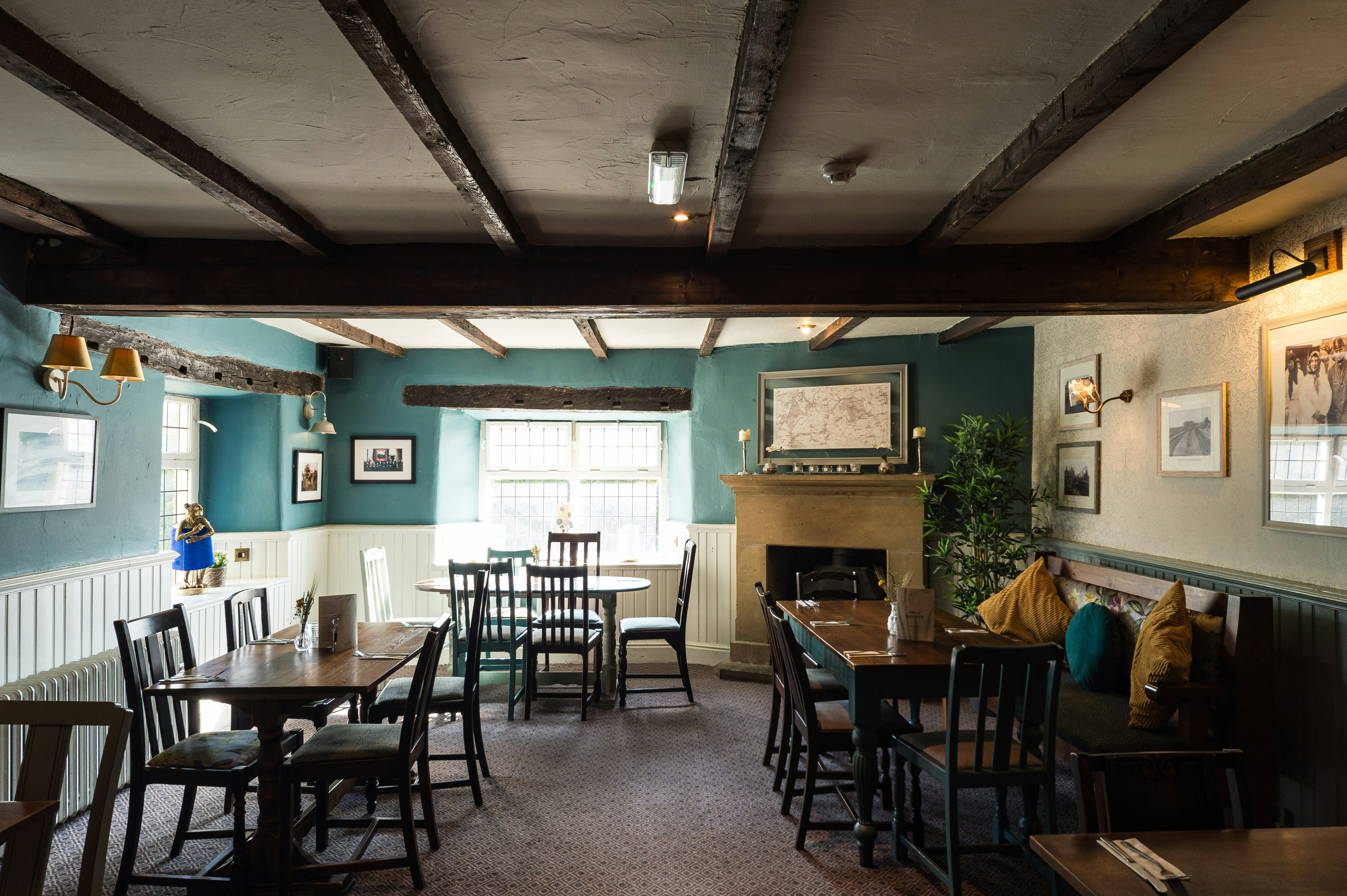 Ravensworth Arms Hotel 29/39