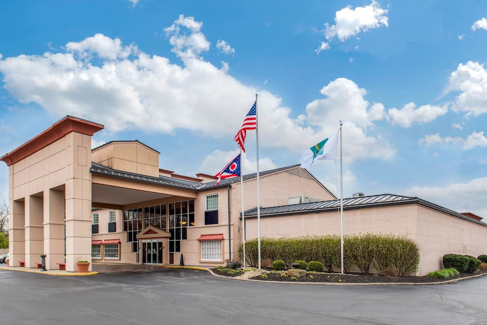 Quality Hotel Conference Center Cincinnati Blue Ash photo5