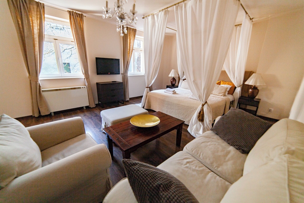 Lounge Apartments 29/50
