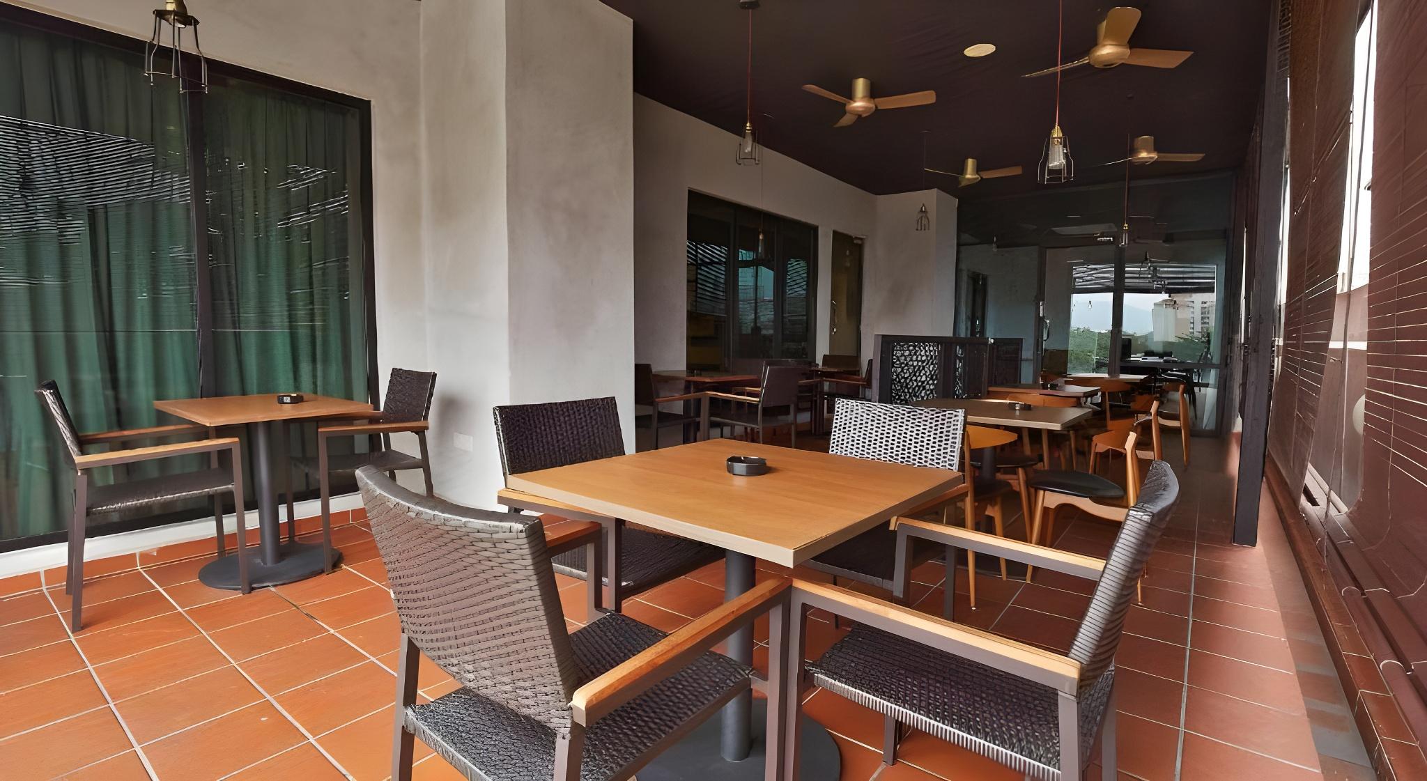 SAKURA BOUTIQUE HOTEL 43/47