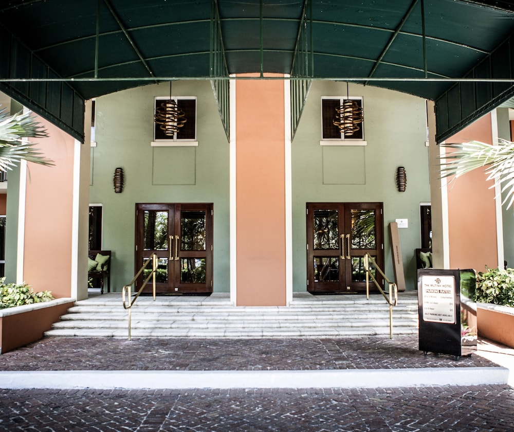 The Mutiny Hotel 1/50