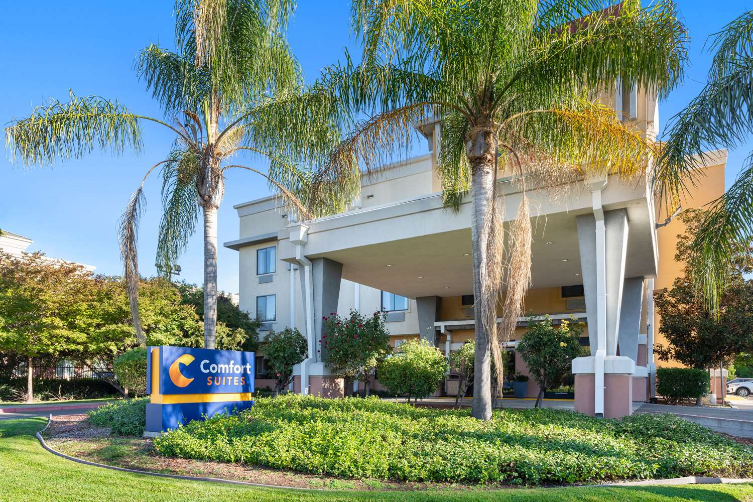 Comfort Suites Vacaville-Napa Valley Area 6/48