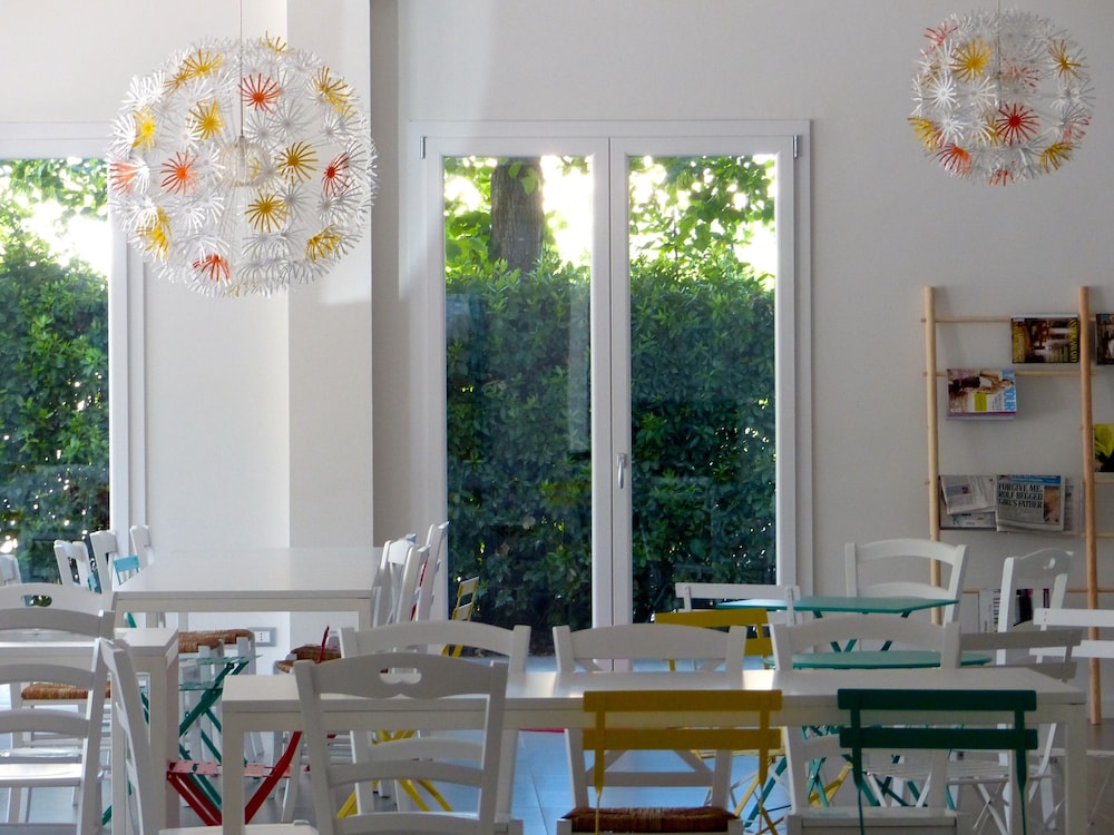 Meet Gardalake Hostel 31/50