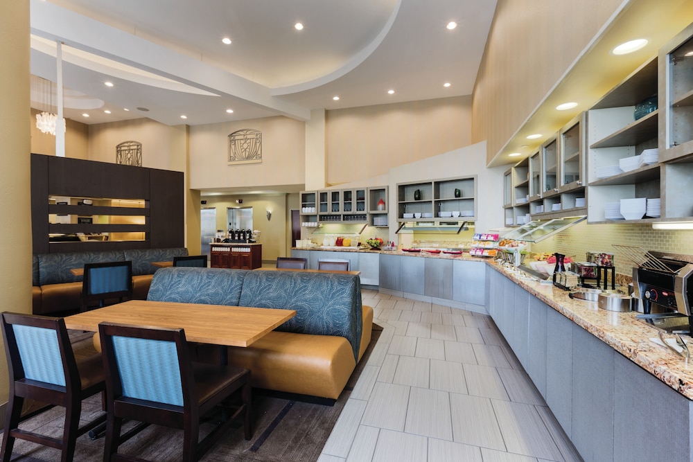 Hyatt Place College Station 51/74