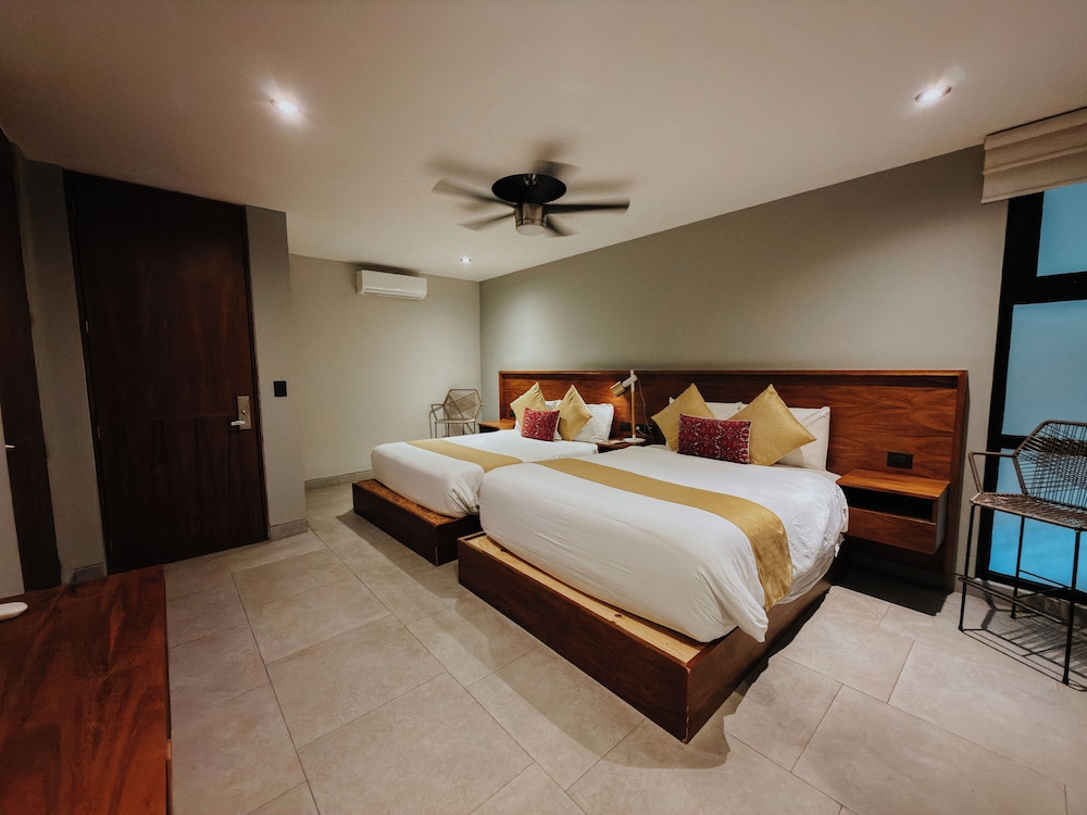 IT Boutique Hotel and Restaurant 23/73