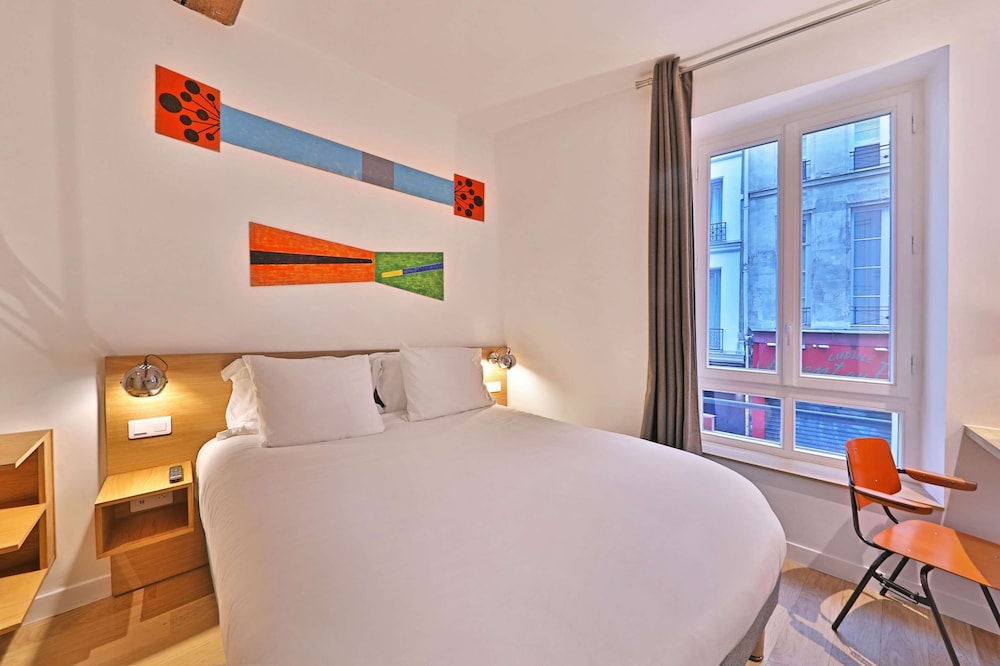 HOTEL LOUVRE RICHELIEU 11/54