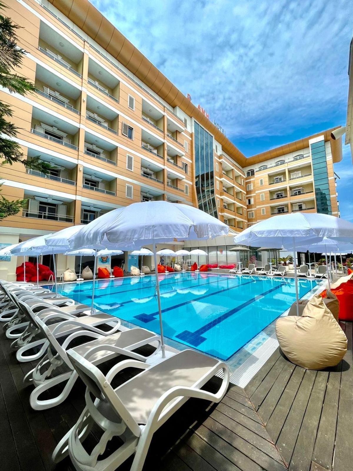Amh Hotel 62/88