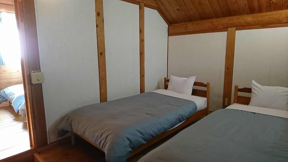 LOG, HOUSE