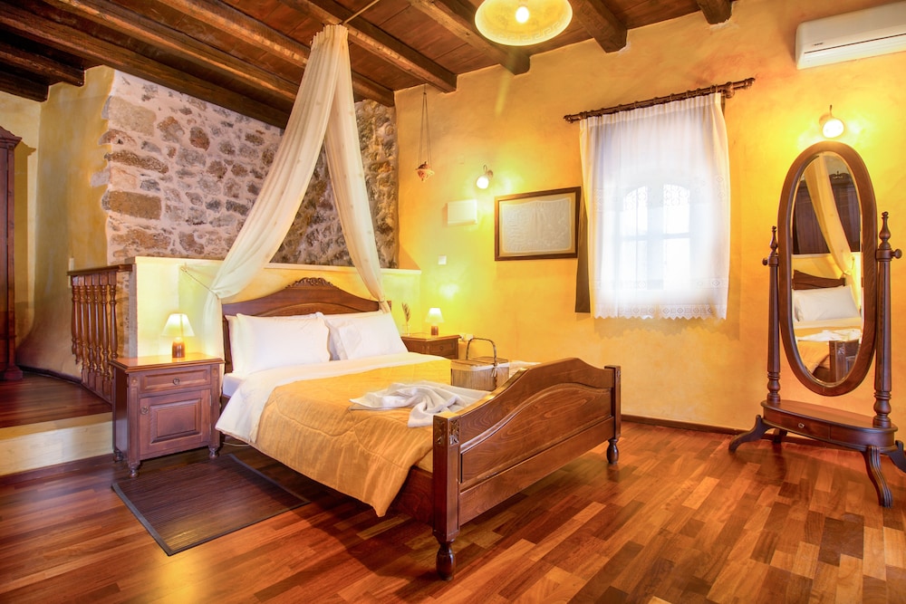 Samonas Traditional Villas 16/50