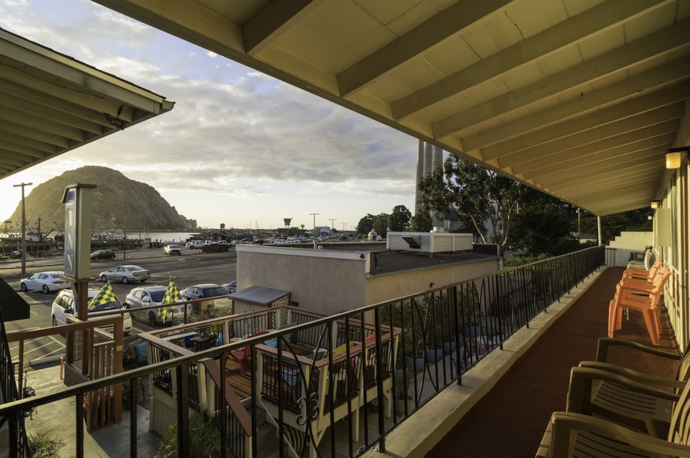 Bayfront Inn At The Waterfront 40/46