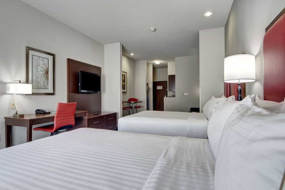 Holiday Inn Express Hotel Amp Suites Oklahoma City North 16/50