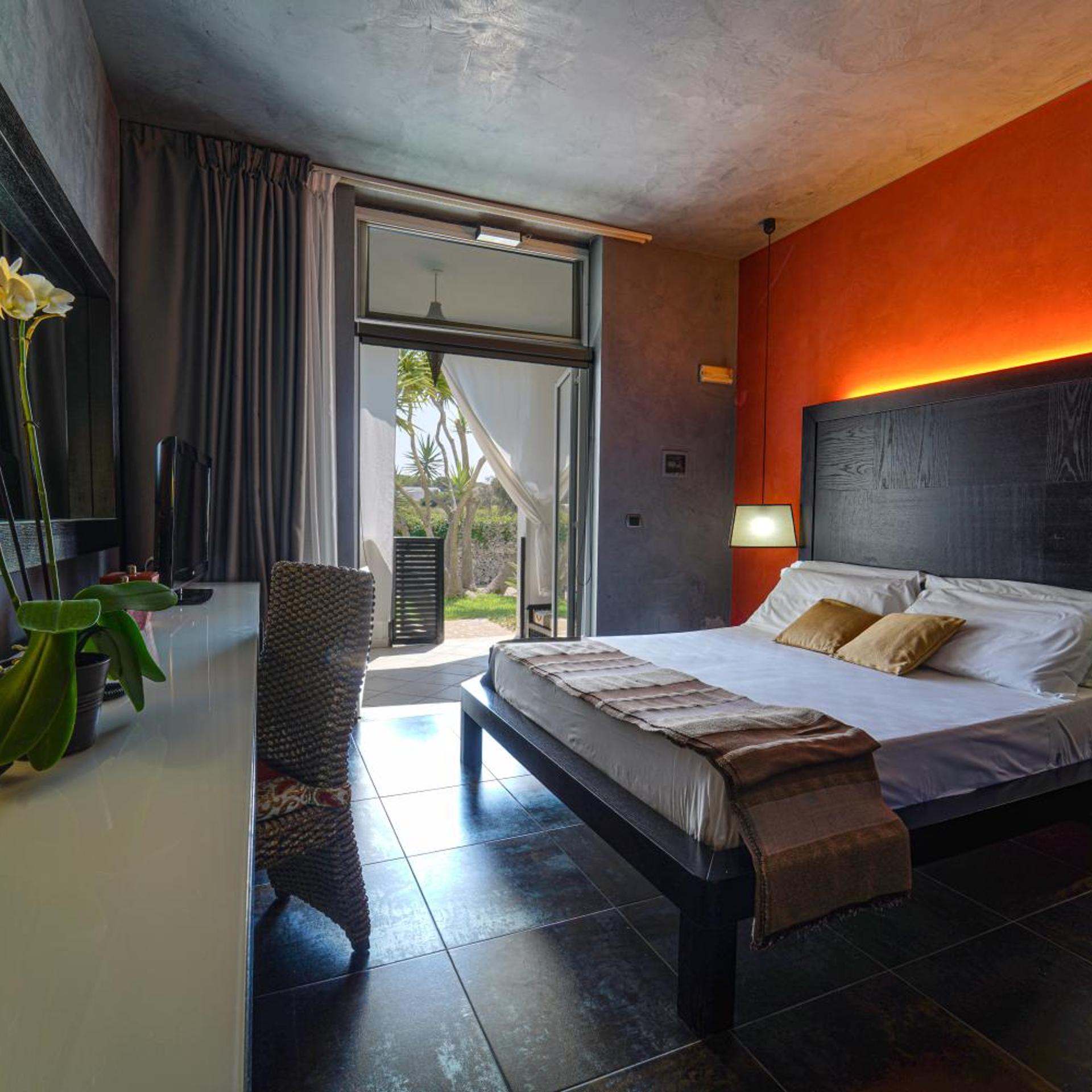 Room, Double Bed, Large