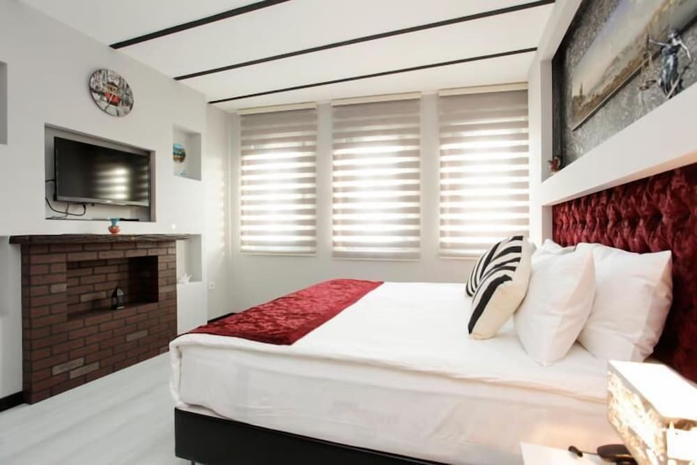 Taksim Doorway Suites - Adults Only 10/25