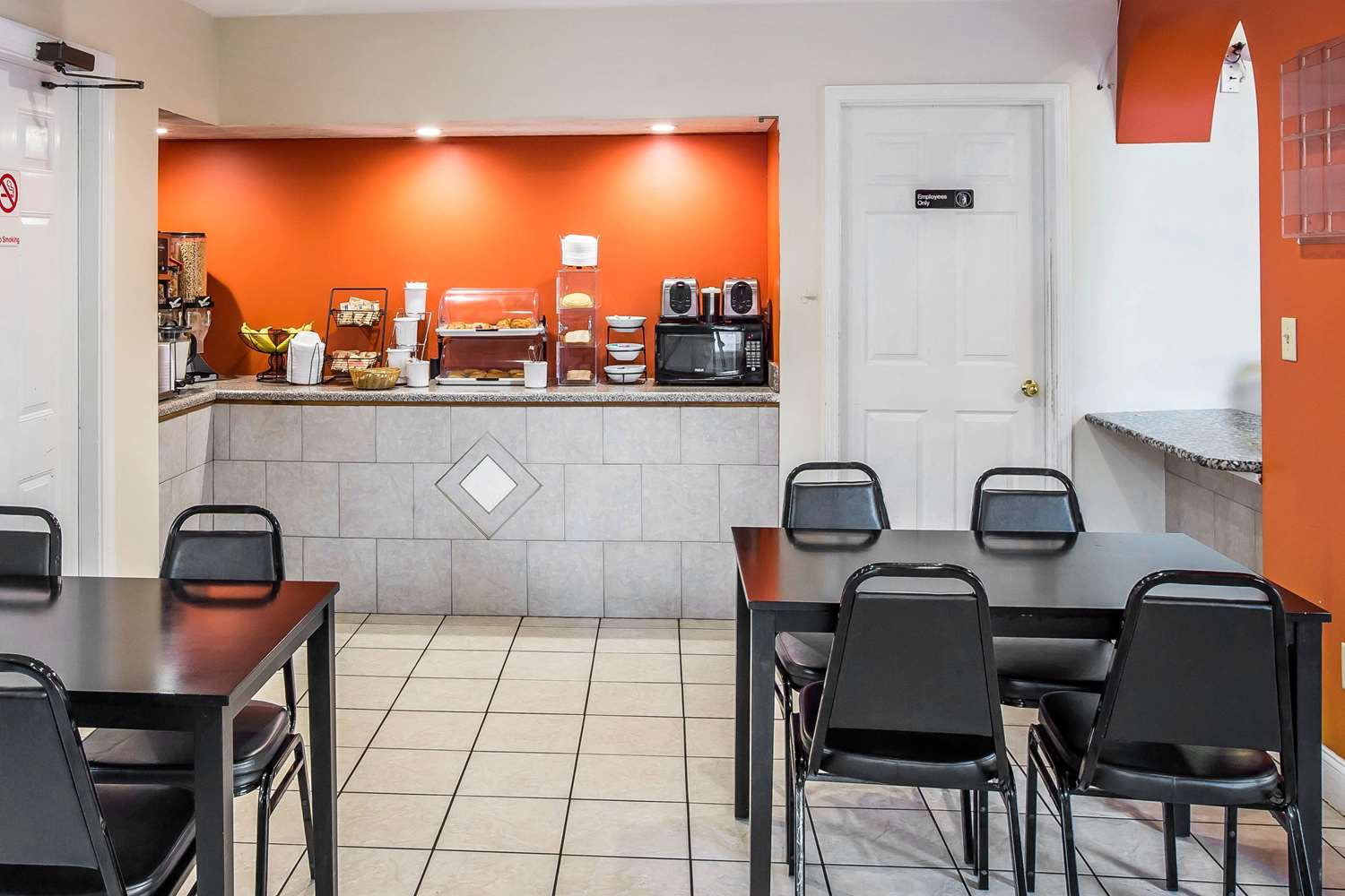 Rodeway Inn & Suites Carrollton, GA 31/42