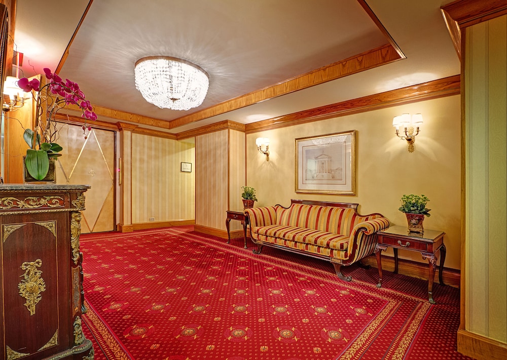 Hotel Elysee 4/31