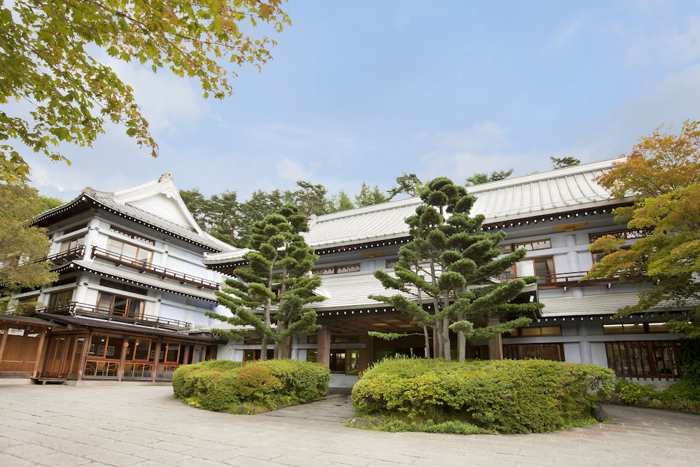 Kusatsu Hotel 60/61