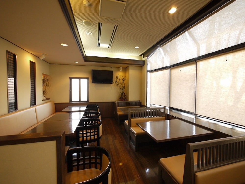 Hotel Route-Inn Court Chikuma Koshoku 45/49