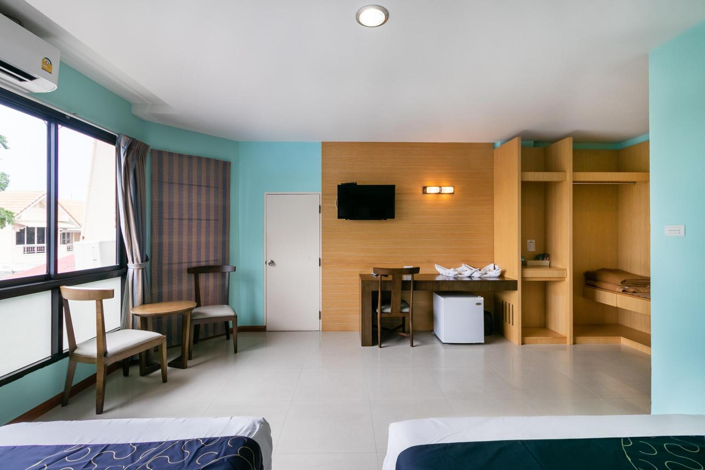 Goldenbeach Boutique Resort 50/68