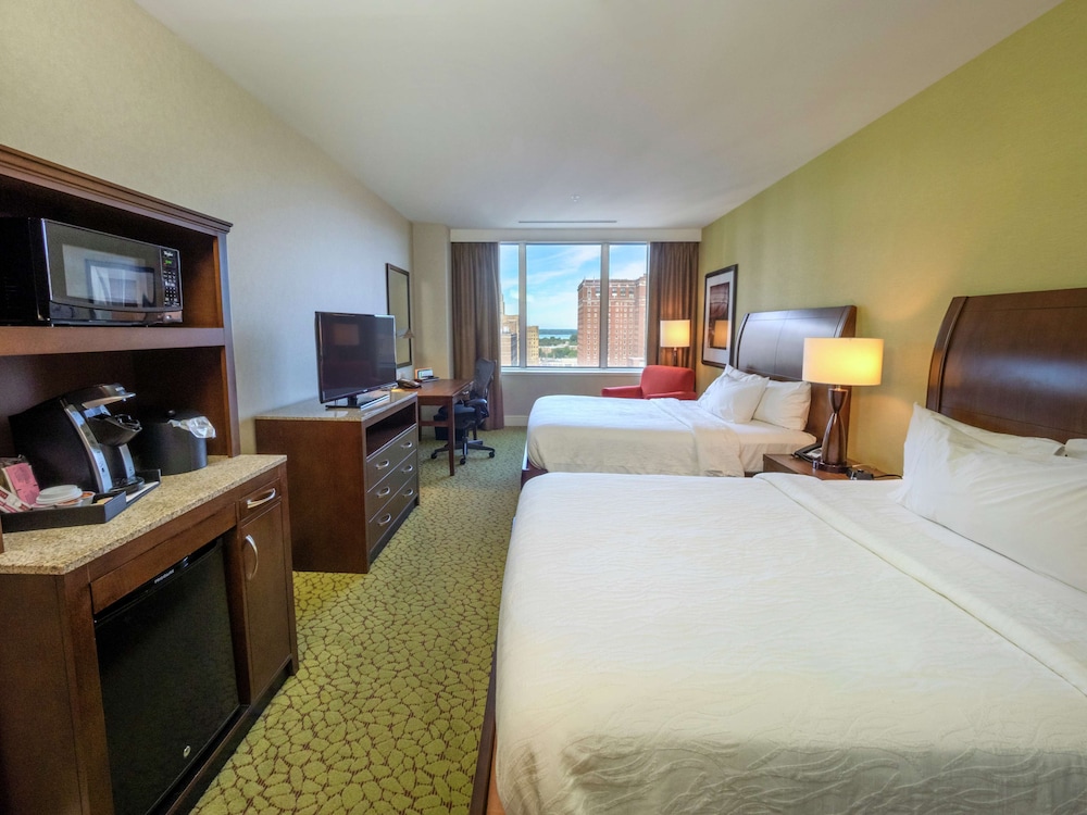 HILTON GARDEN INN BUFFALO DOWNTOWN 14/60