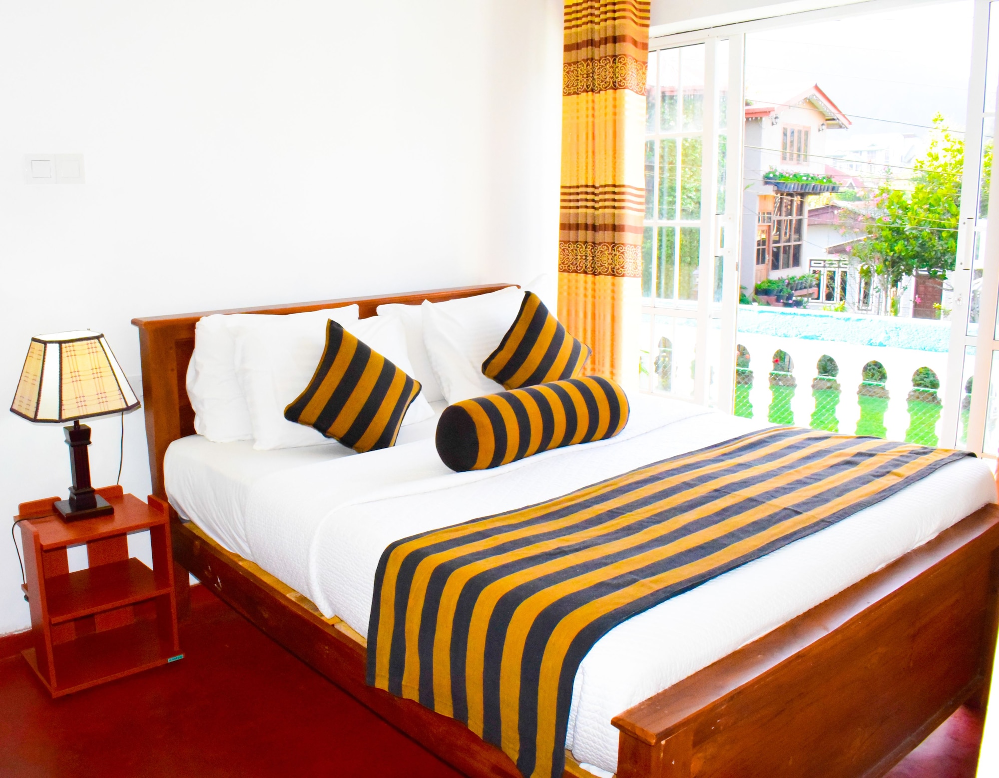 ROOM, DOUBLE BED, MOUNTAIN VIEW