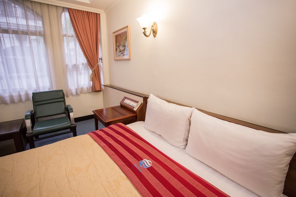 East Coast Hotel 50/71