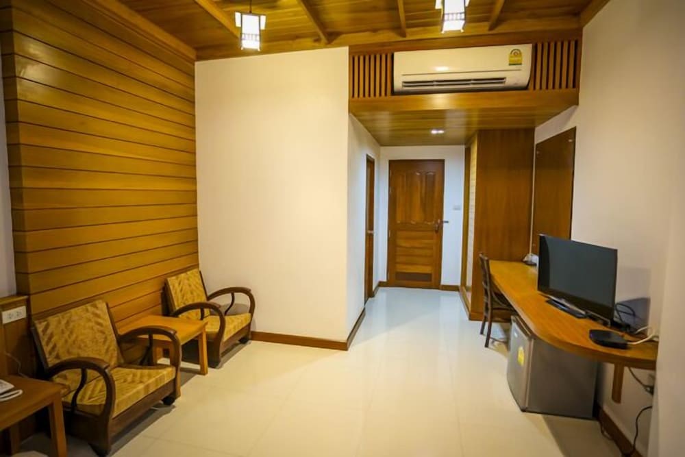 Tree Home Plus Home Stay 43/50