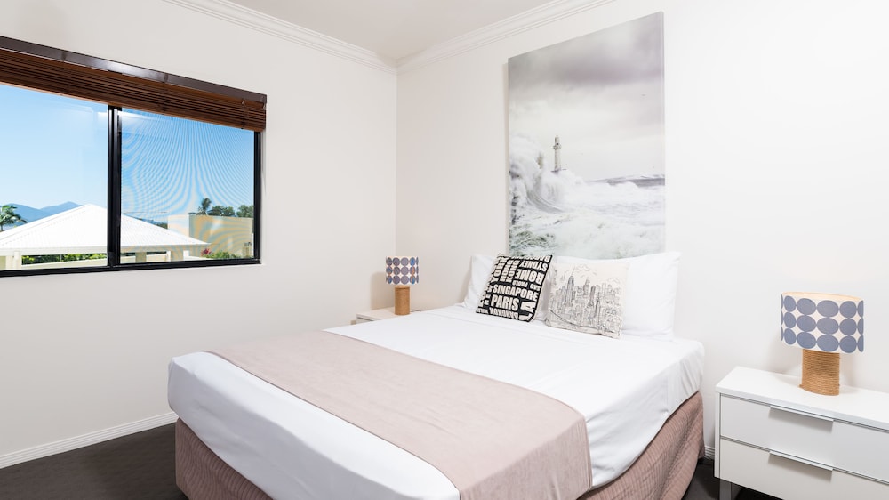 Jack Newell Holiday Apartments 20/74