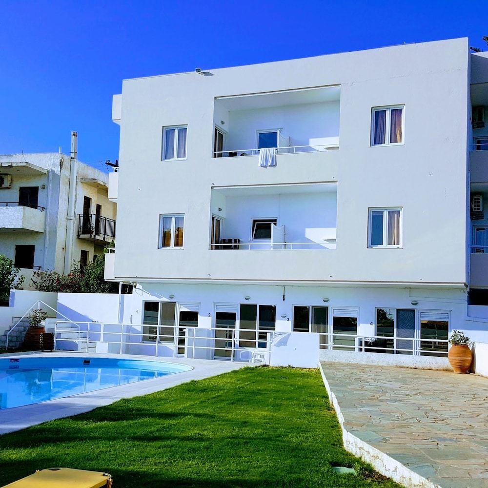 Mastorakis Hotel 5/69