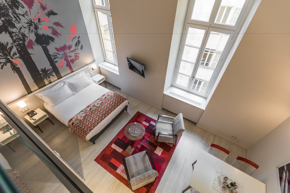Palais Saleya Boutique Hotel 43/63