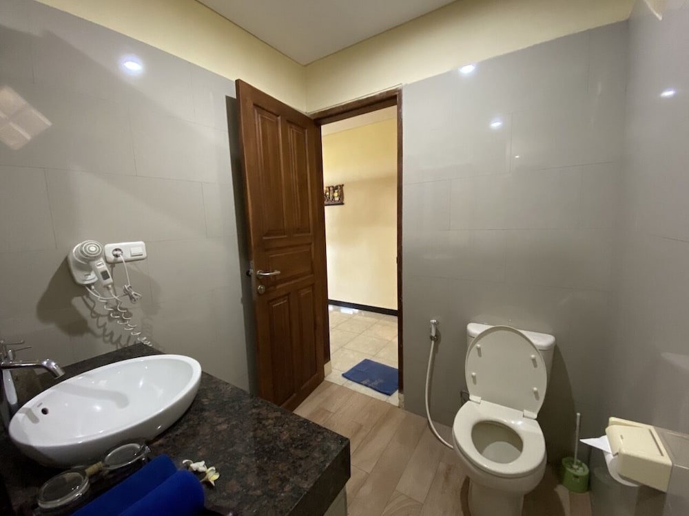 Puri Wirata Dive Resort And Spa 44/46