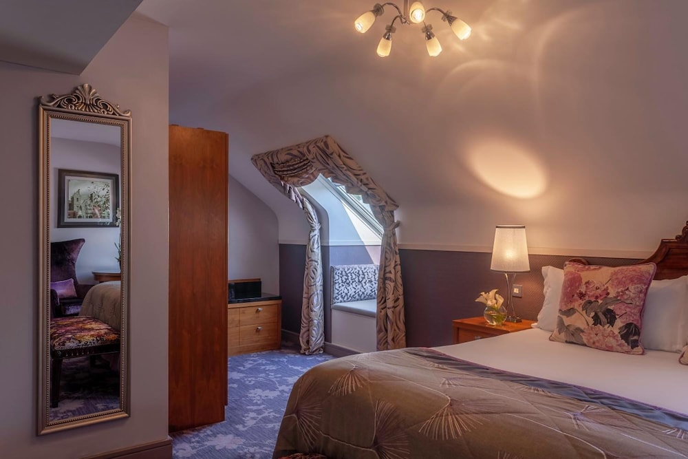 Clontarf Castle Hotel 11/61