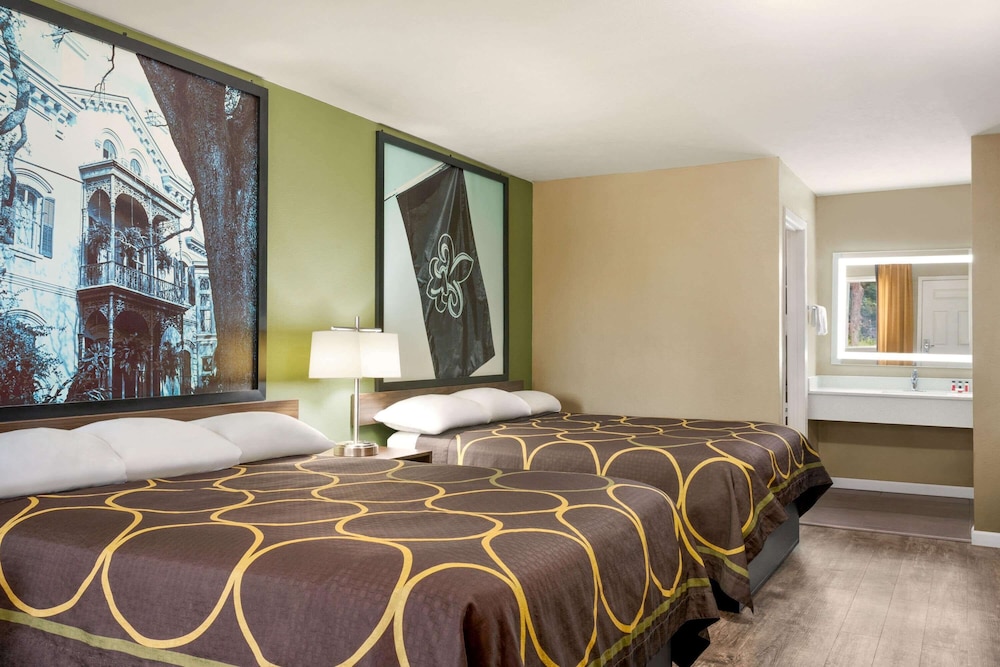Standard, 2 Queen Beds