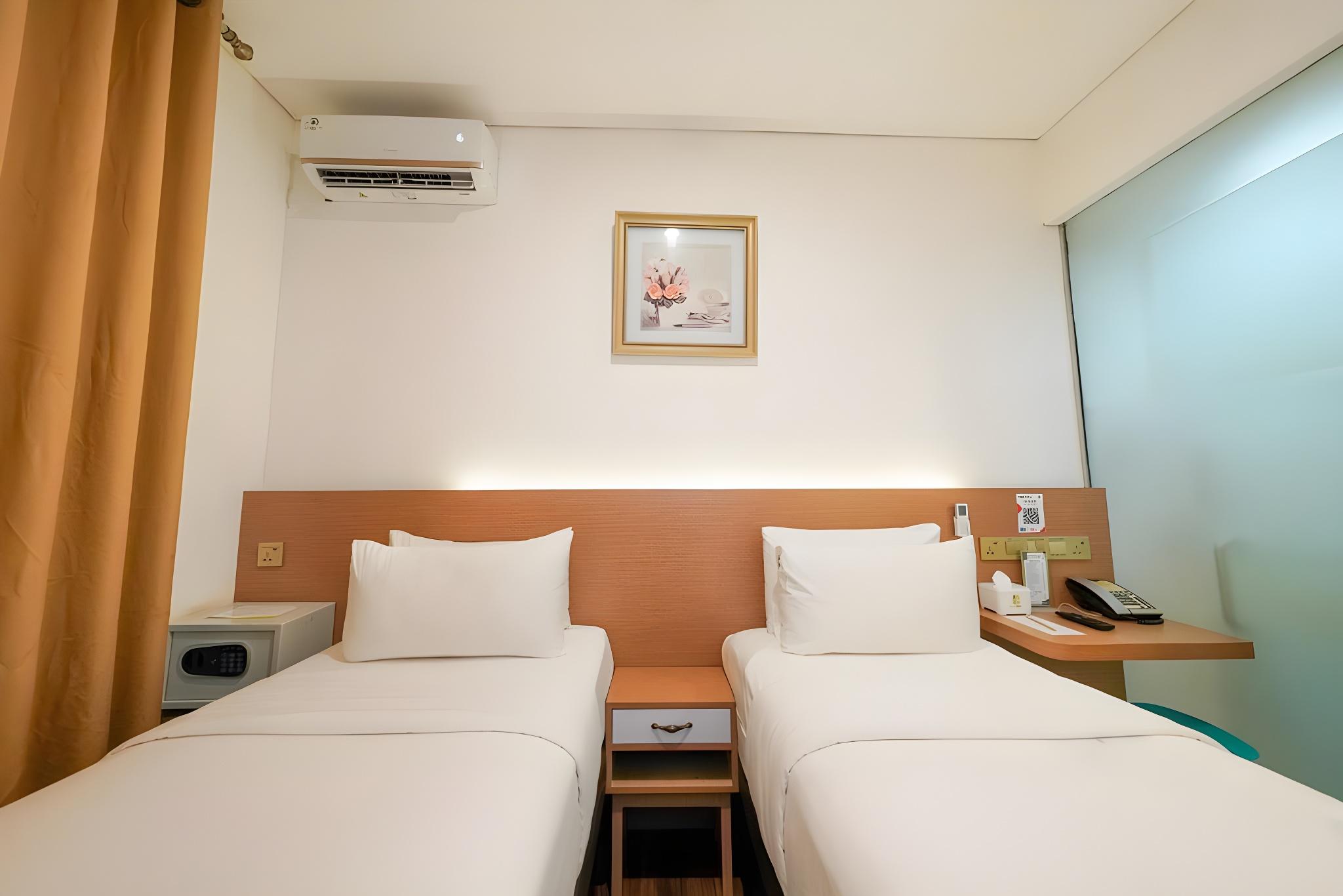 Smart, Double Bed, Smoking