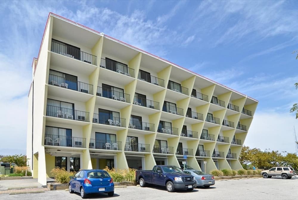 Sea Bay Hotel 1/28