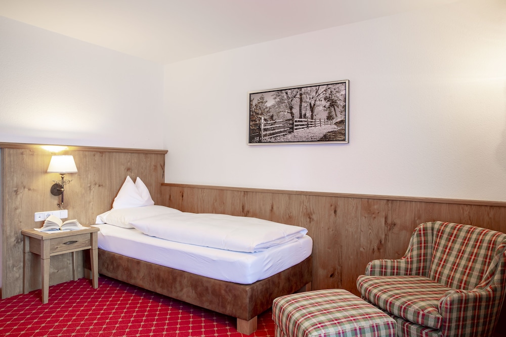 Parkhotel 24/75
