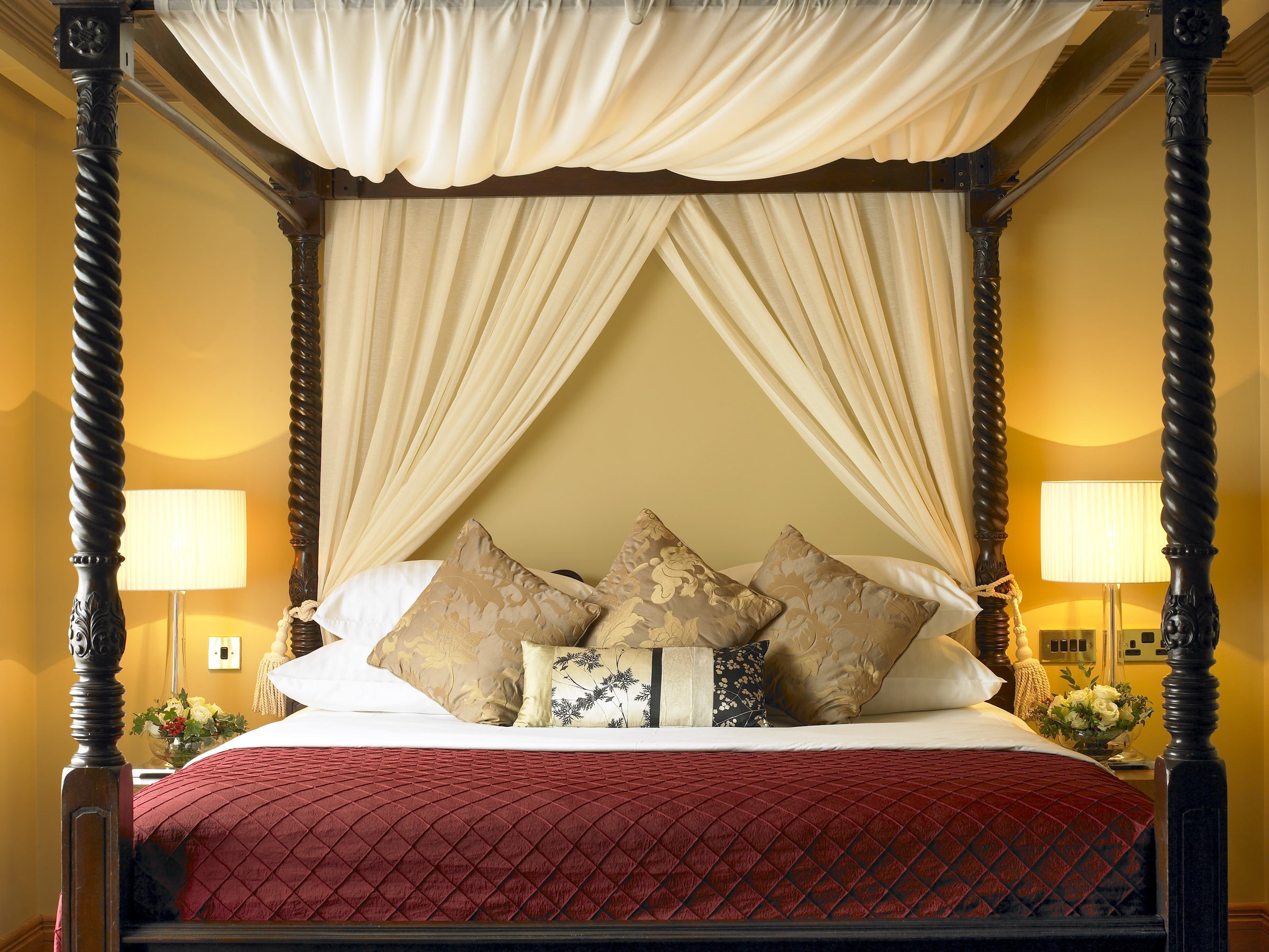 Castlecourt Hotel 12/54