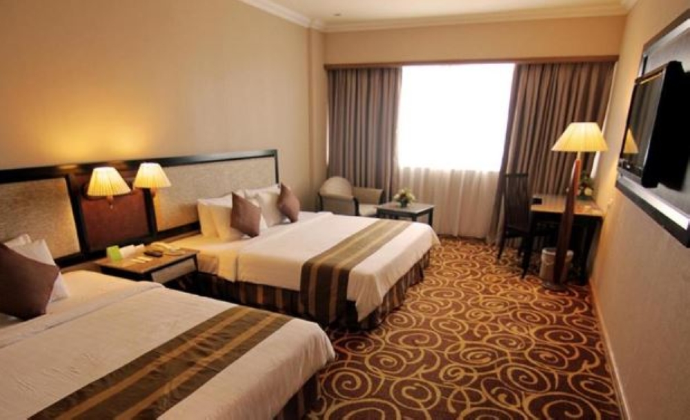 Mega Hotel Miri 8/24