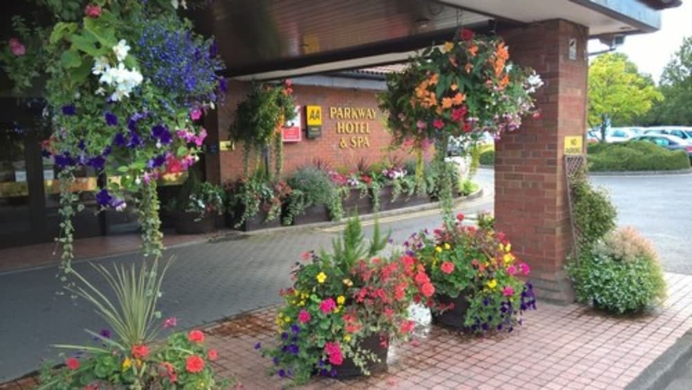 Parkway Hotel And Spa 52/55