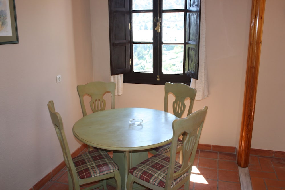 Hotel Villa De Grazalema 33/57