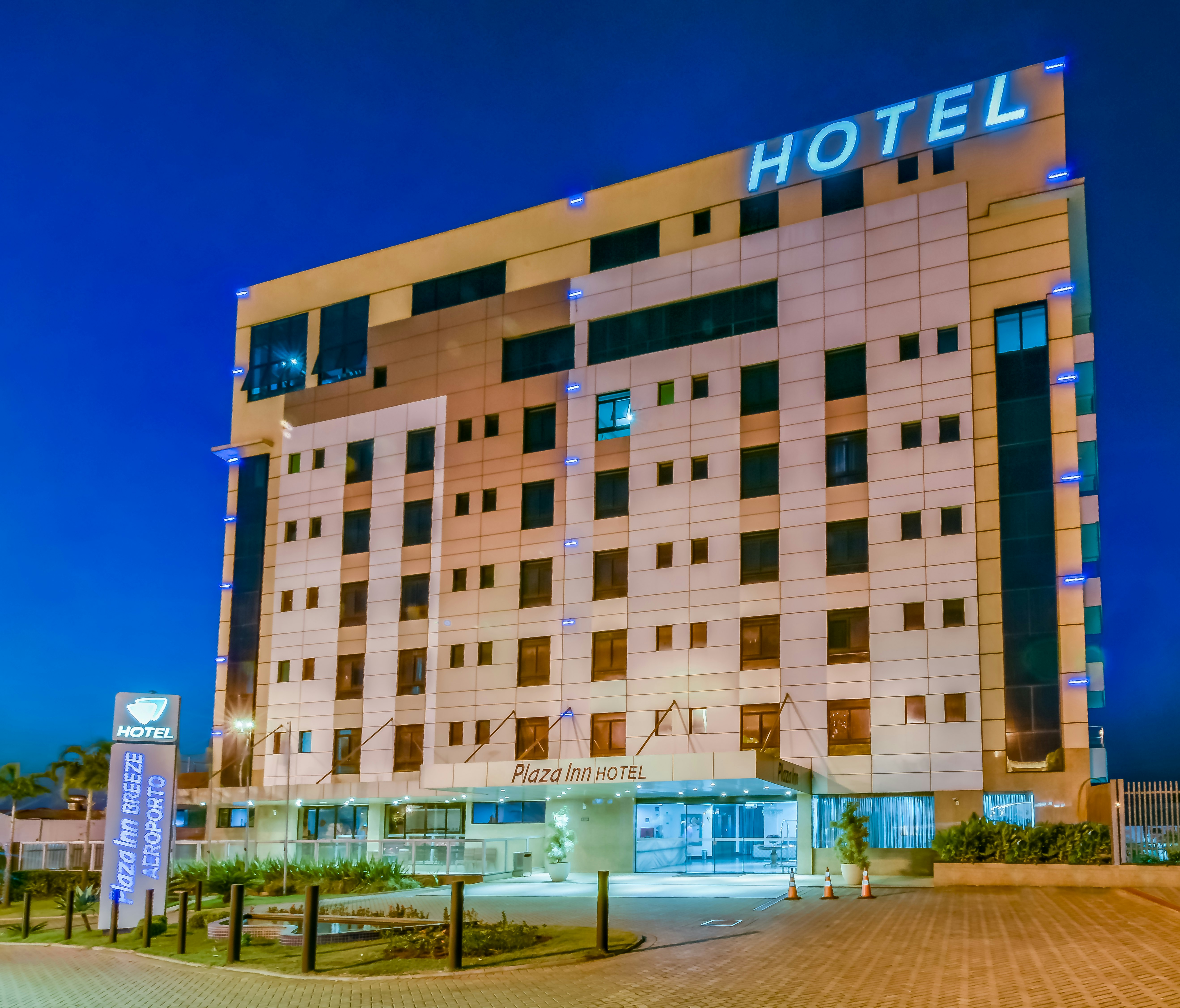 Plaza Inn Breeze Aeroporto