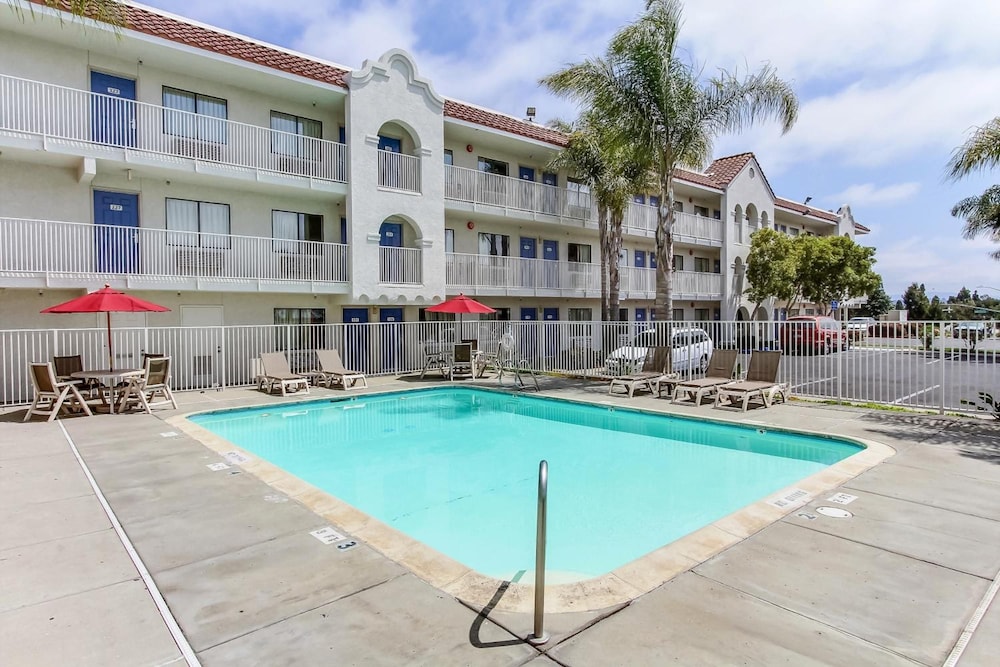 Motel6 Watsonville, CA - Monterey Area 57/64
