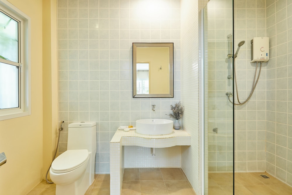 Talay Hotel & Villa 48/50