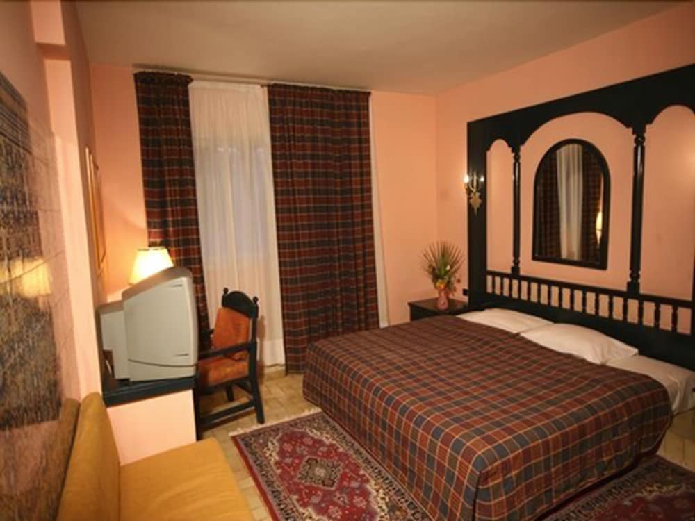 Hotel Karam Palace 8/42