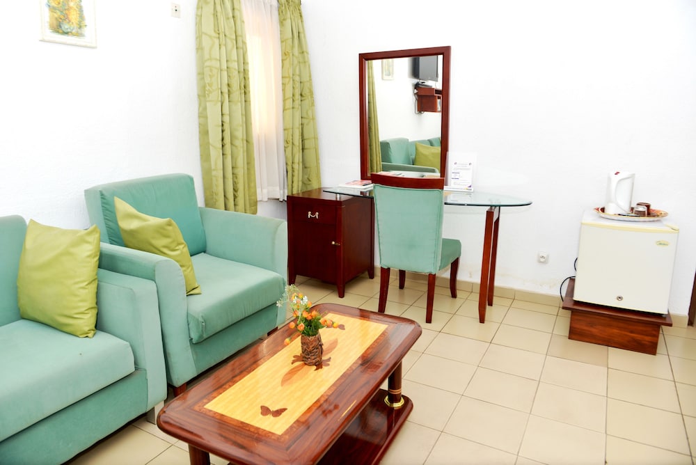 Golden Hotel & Suites 37/50
