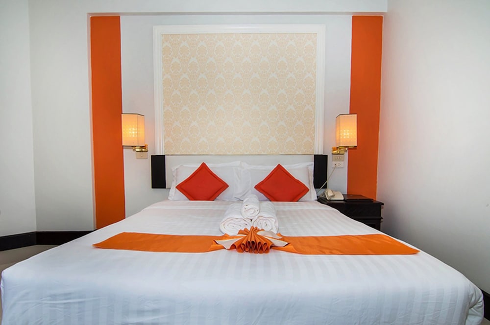 Asawann Hotel 15/68