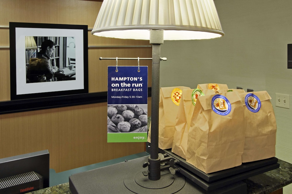Hampton Inn Princeton, NJ 42/89