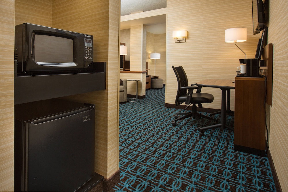 Fairfield Inn And Suites Columbus Osu 28/32