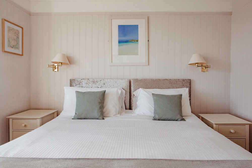 The Bay Hotel 12/50