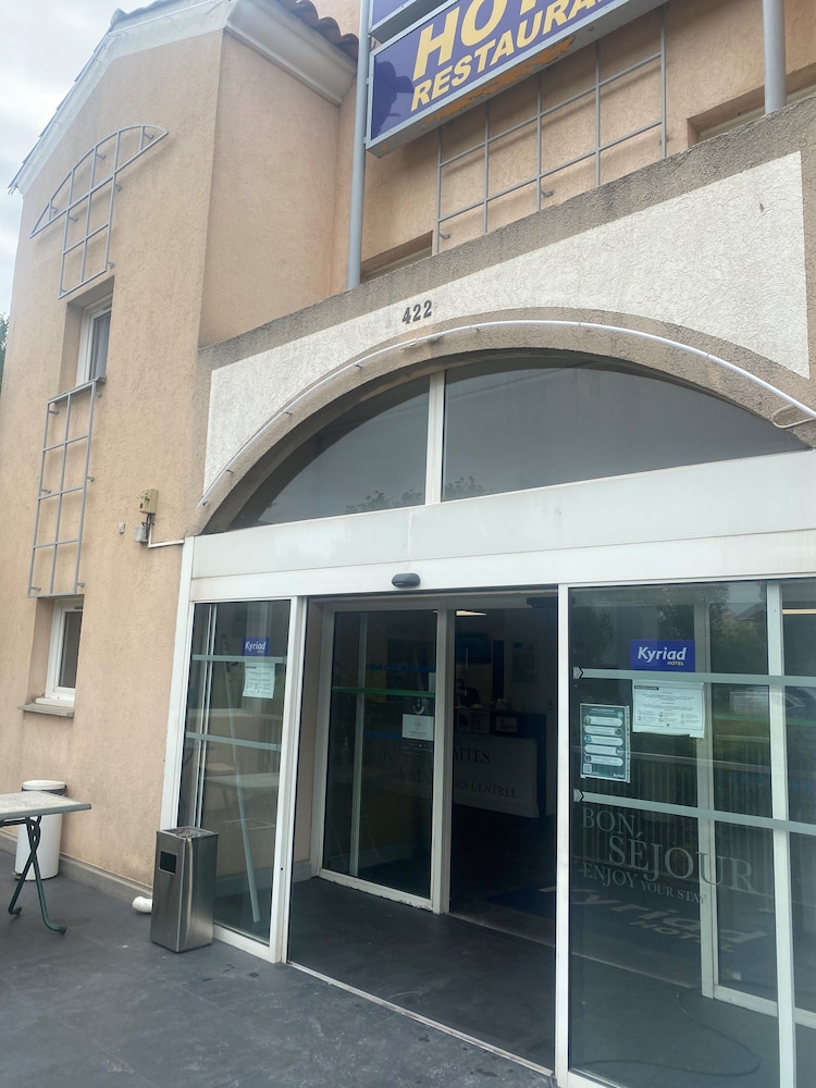 KYRIAD FREJUS CENTRE - SAINT RAPHAEL 2/74