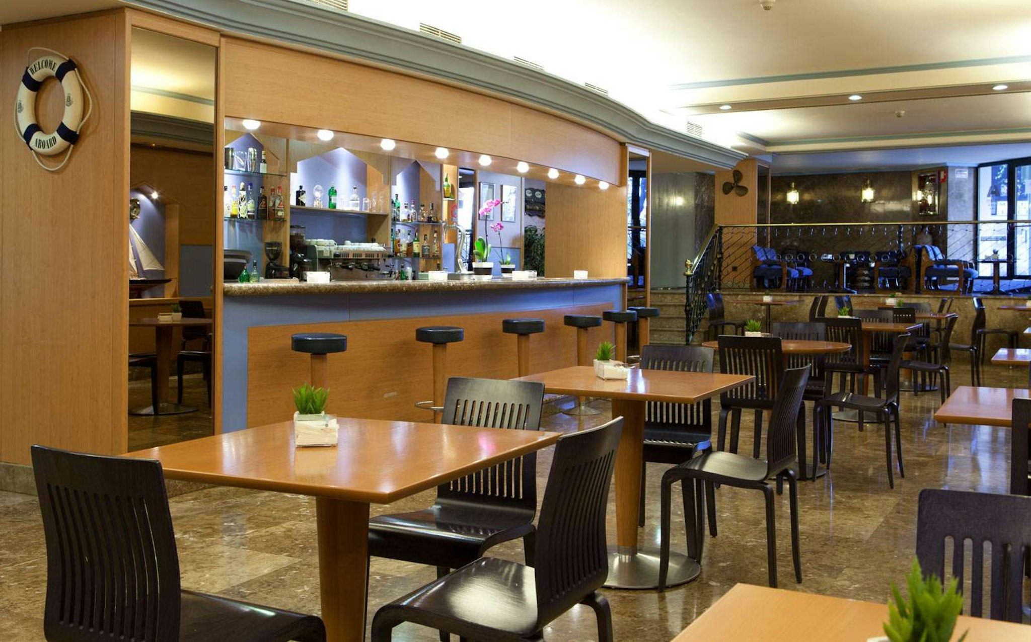 Agumar Hotel 35/48